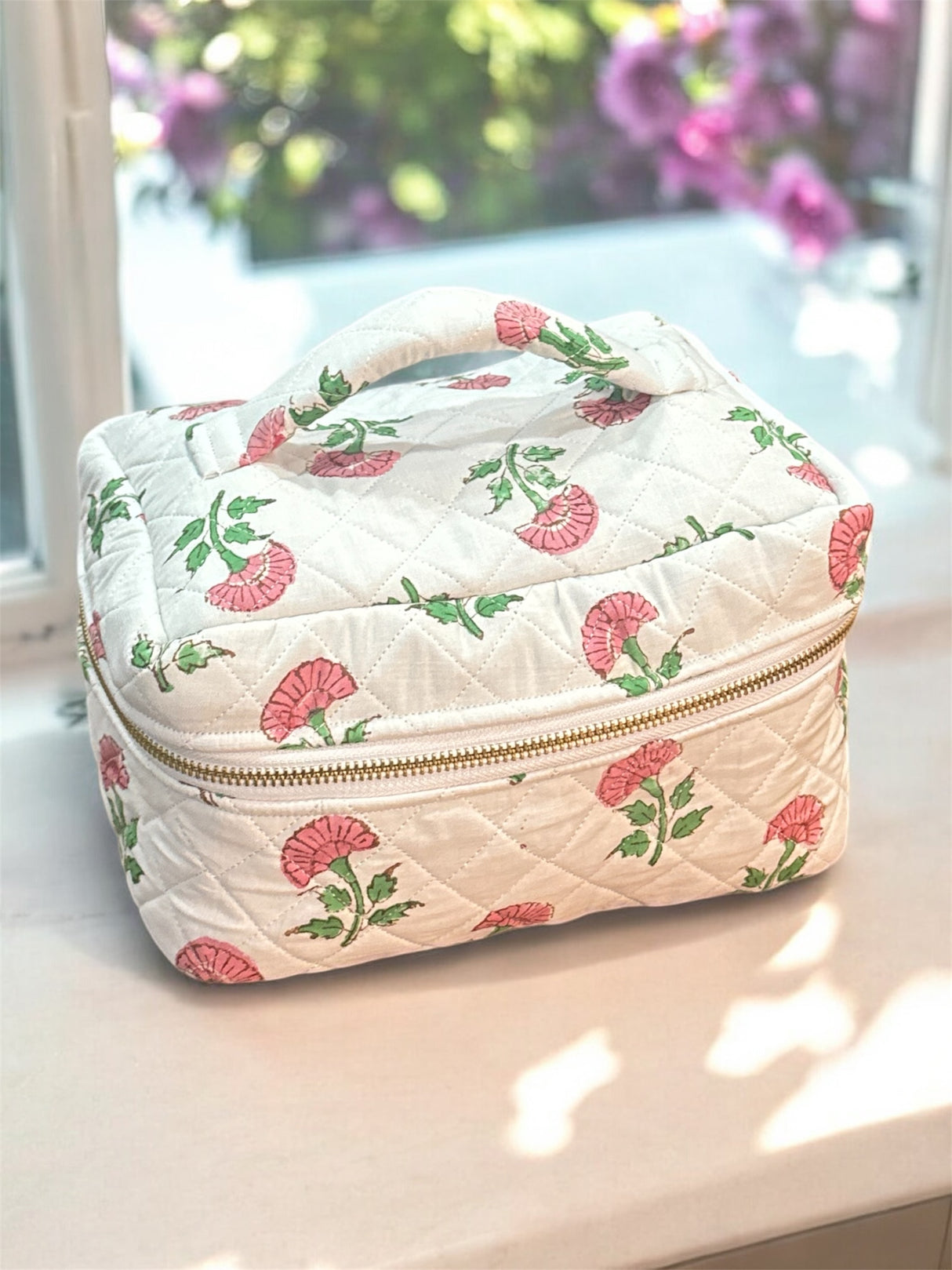 quilted-cotton-makeup-organizer-with-handle