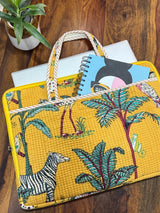 quilted-laptop-sleeve-with-handle-and-safari-illustrations