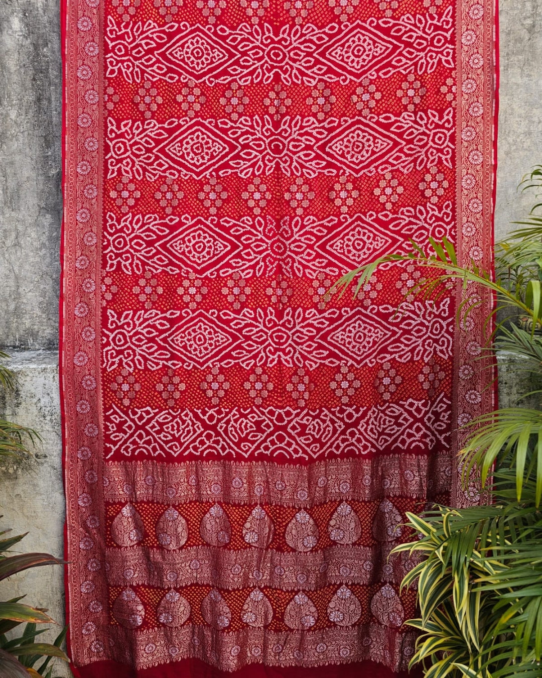 rajasthani-style-bandhani-saree-in-pure-georgette