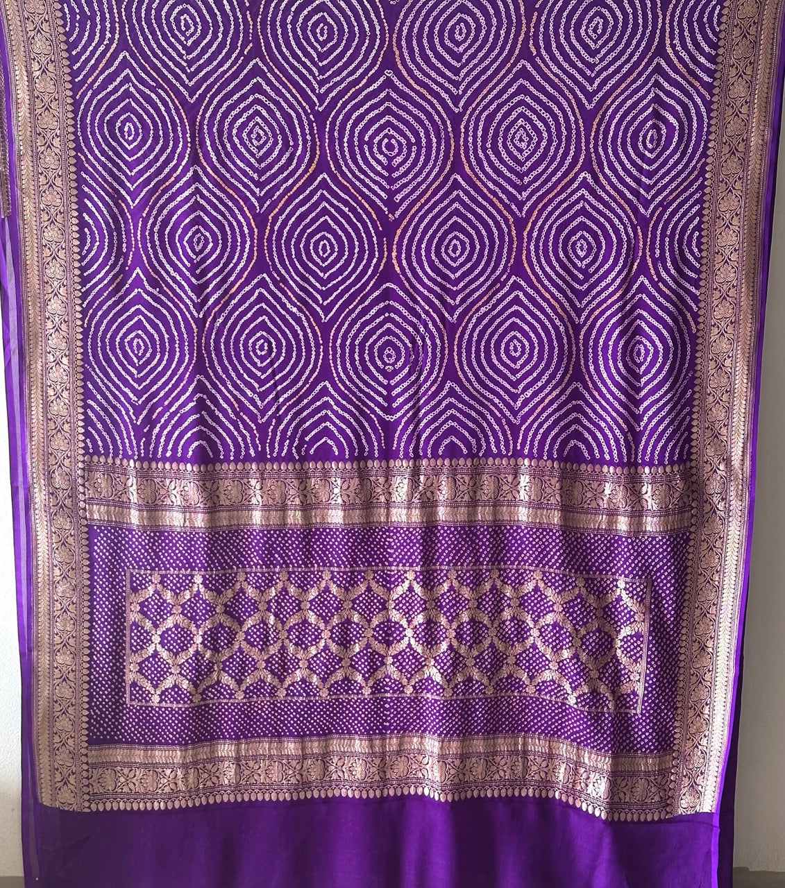 rangmayi-vibrant-purple-violet-handloom-pure-banarasi-georgette-bandhani-saree