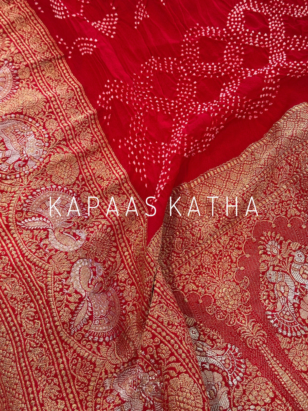 red-bandhani-saree-fabric-closeup-detail