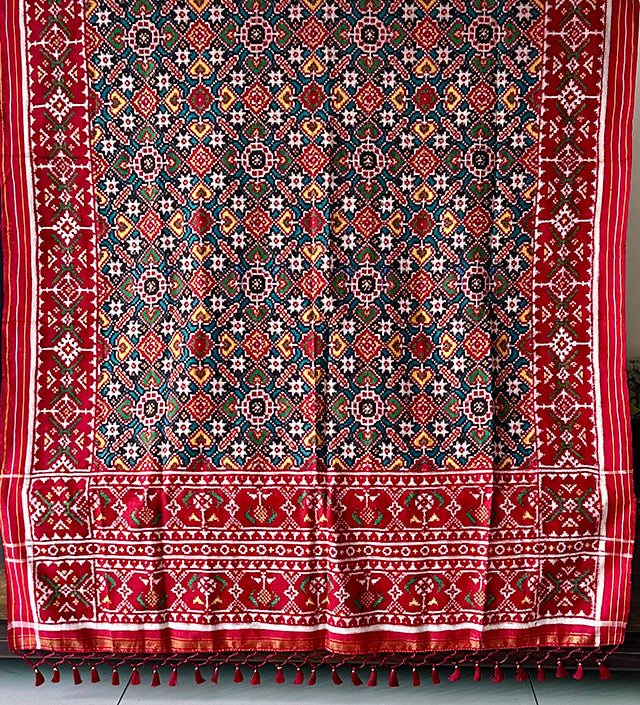 Red and Blue Paan Bhaat Pure Silk Double Ikat/Patan Patola Dupatta