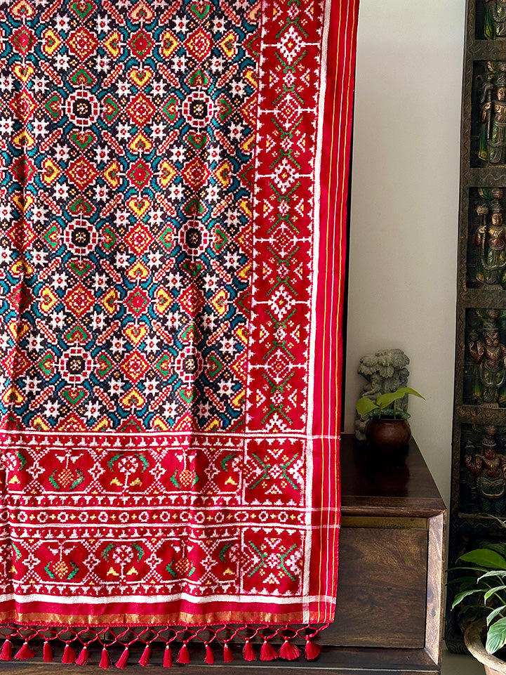 Blue and Red Paan Bhaat Pure Silk Double Ikat/Patan Patola Dupatta