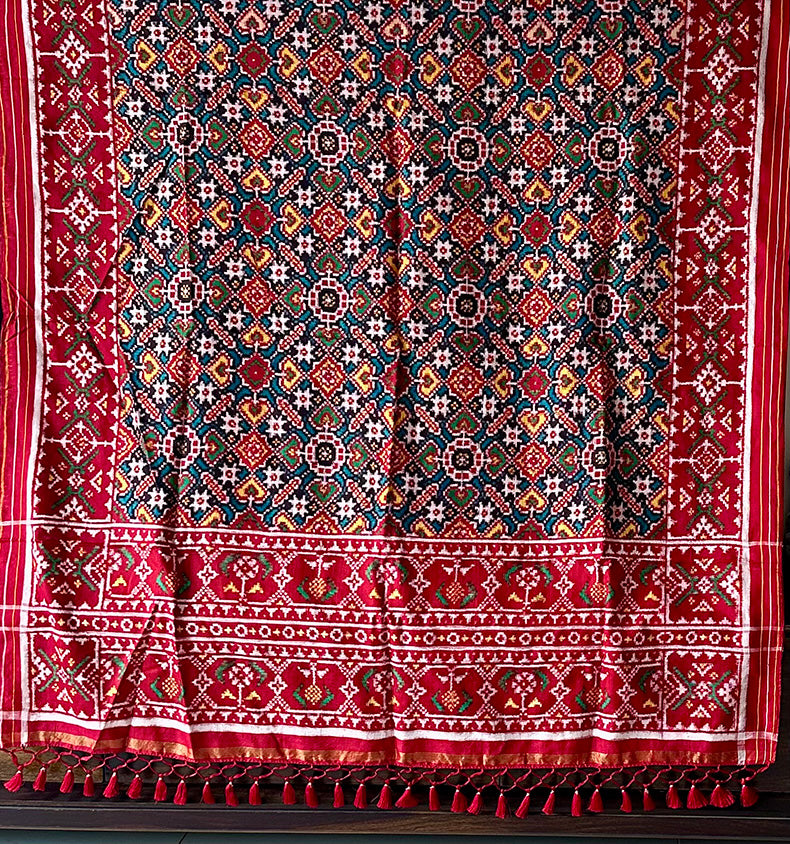 Blue and Red Paan Bhaat Pure Silk Double Ikat/Patan Patola Dupatta