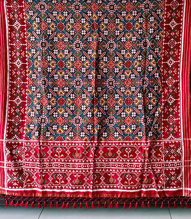 Blue and Red Paan Bhaat Pure Silk Double Ikat/Patan Patola Dupatta