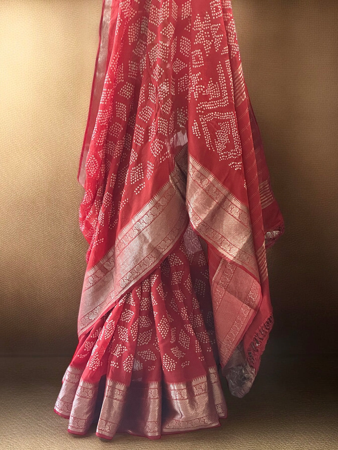 Red Handloom Mangalagiri Cotton Silk Bandhani Saree