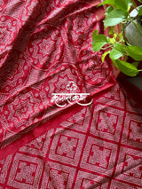 red-reverie-munga-silk-bandhani-saree