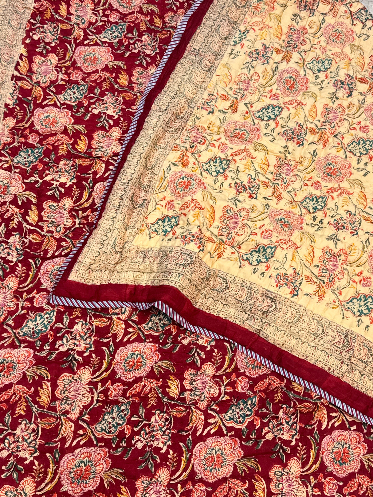 regal-heirloom-handcrafted-jaipuri-reversible-quilt