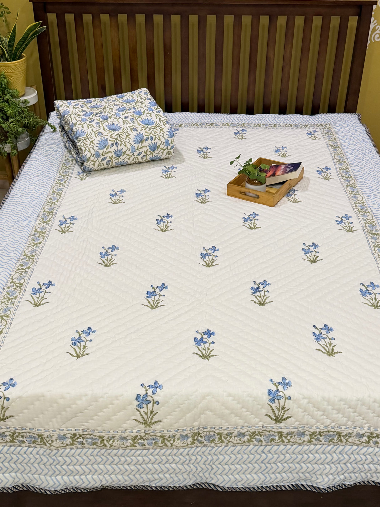 reversible-cotton-quilt-blue-floral-bedroom-styling