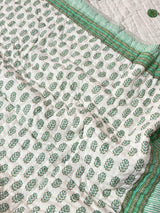 reversible-quilt-with-cotton-sheet-mulmul-cotton