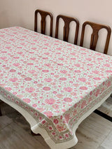 scalloped-edge-cotton-tablecloth