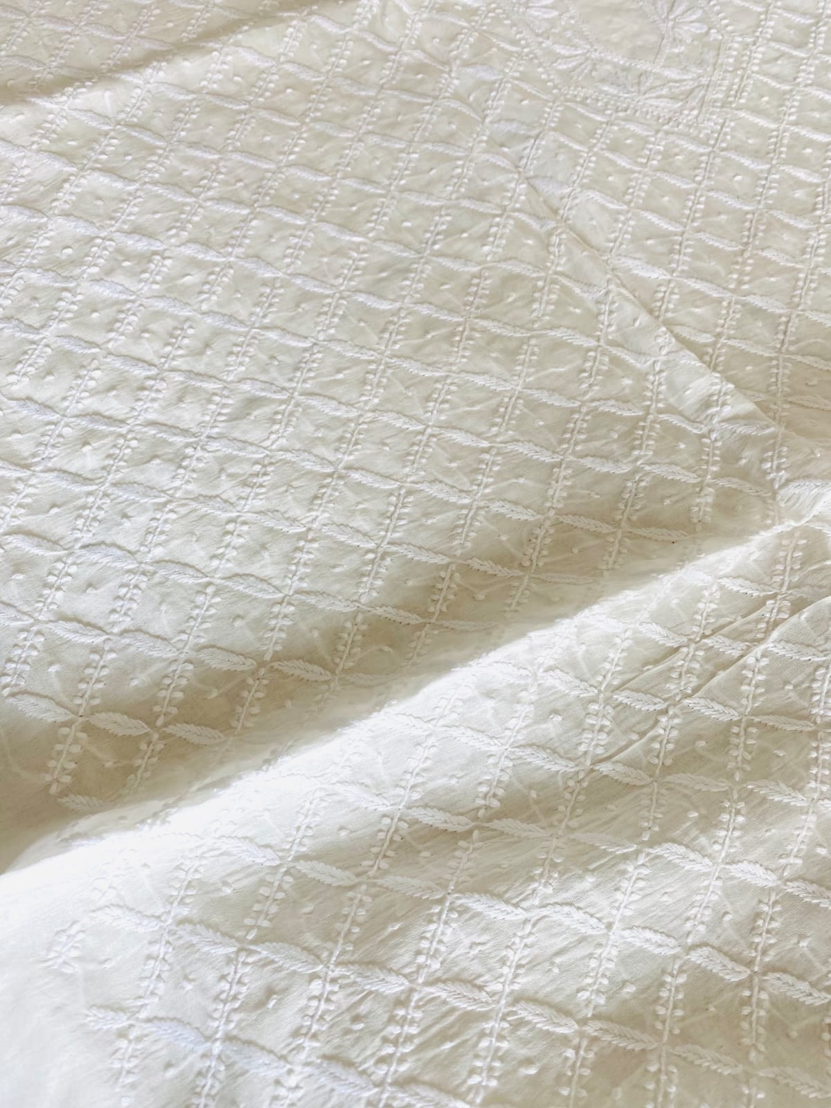 shehzaad-safed-chikankari-mulchanderi-men-kurta-fabric