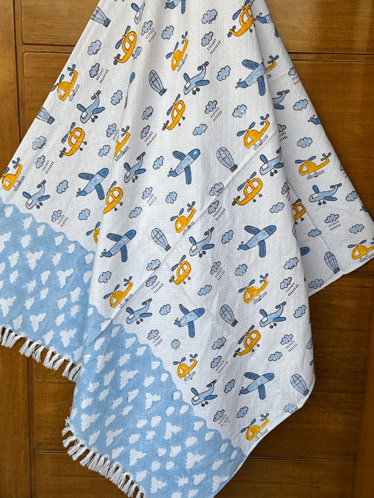 sky-explorer-blockprint-kids-cotton-jacquard-towel-set
