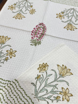soft-cotton-hand-towel-with-floral-bloom-design