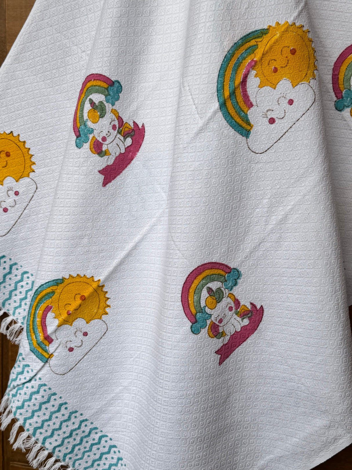 soft-cotton-kids-towel-with-fantasy-inspired-print