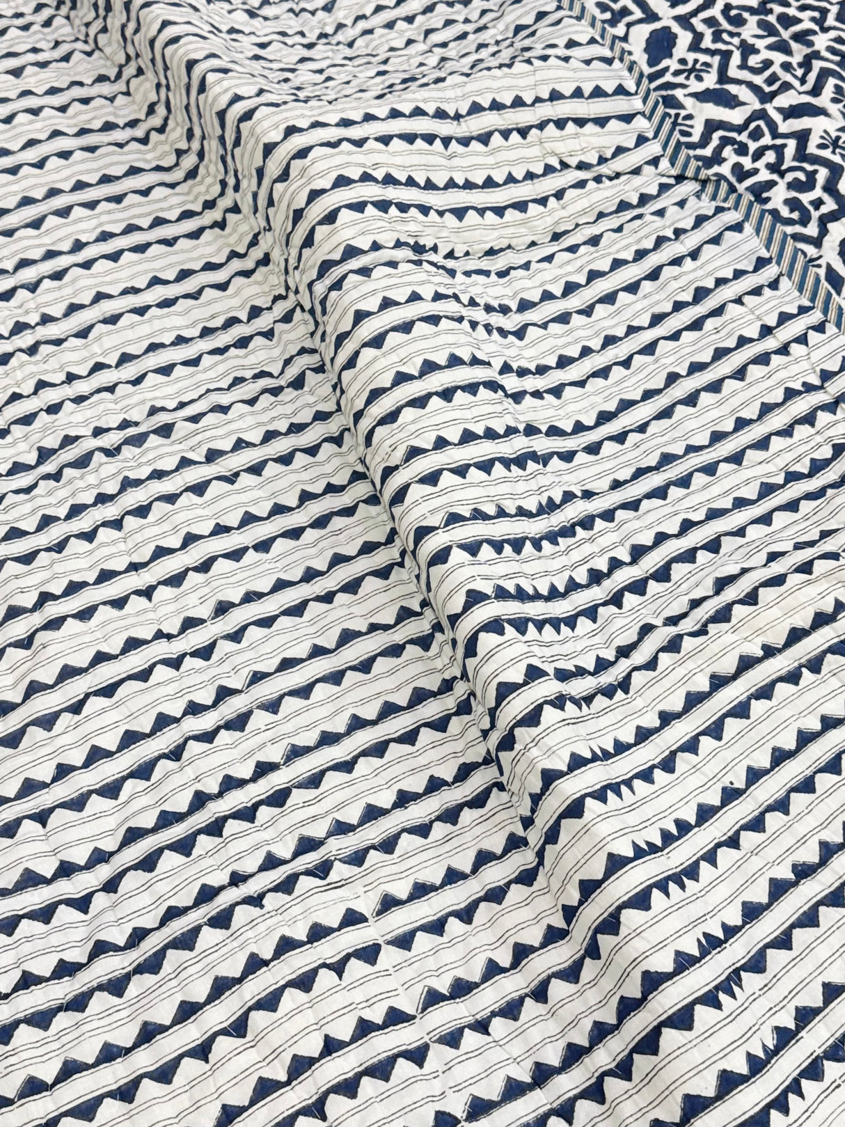 soft-cotton-quilt-with-artisanal-motif-design