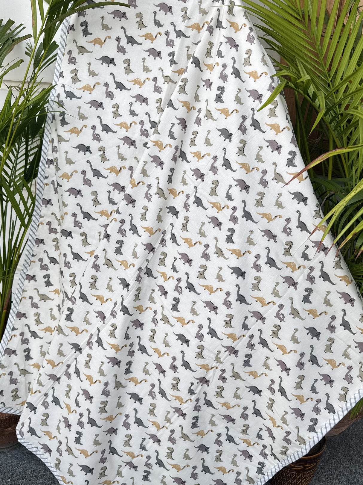 soft-cute-dinosaur-print-kids-dohar-with-dino-pattern