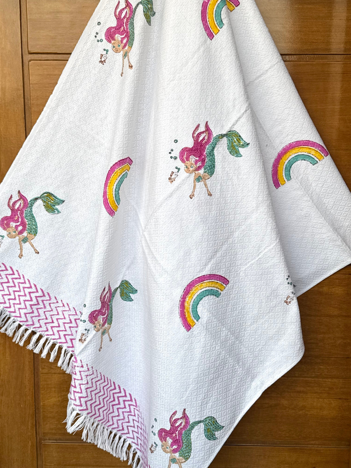 soft-mermaid-dreams-blockprint-kids-cotton-jacquard-towel-set
