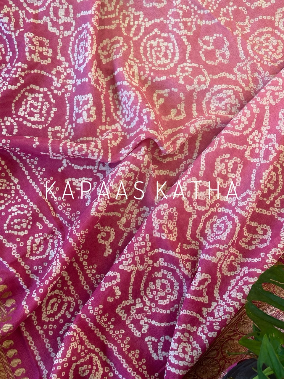 solace-bandhani-handloom-banarasi-georgette-saree
