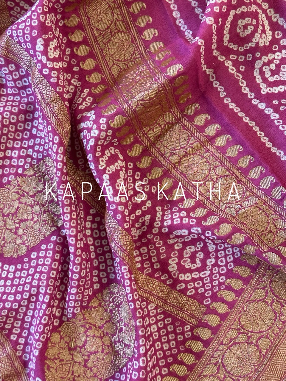 solace-bandhani-handloom-banarasi-georgette-saree