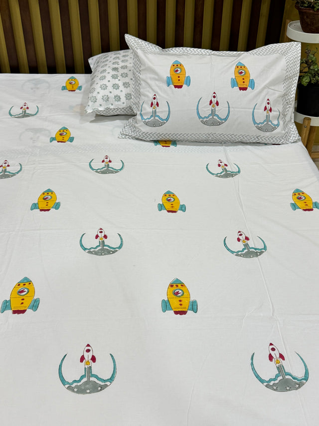 space-ship-king-cotton-bedsheet-full-view