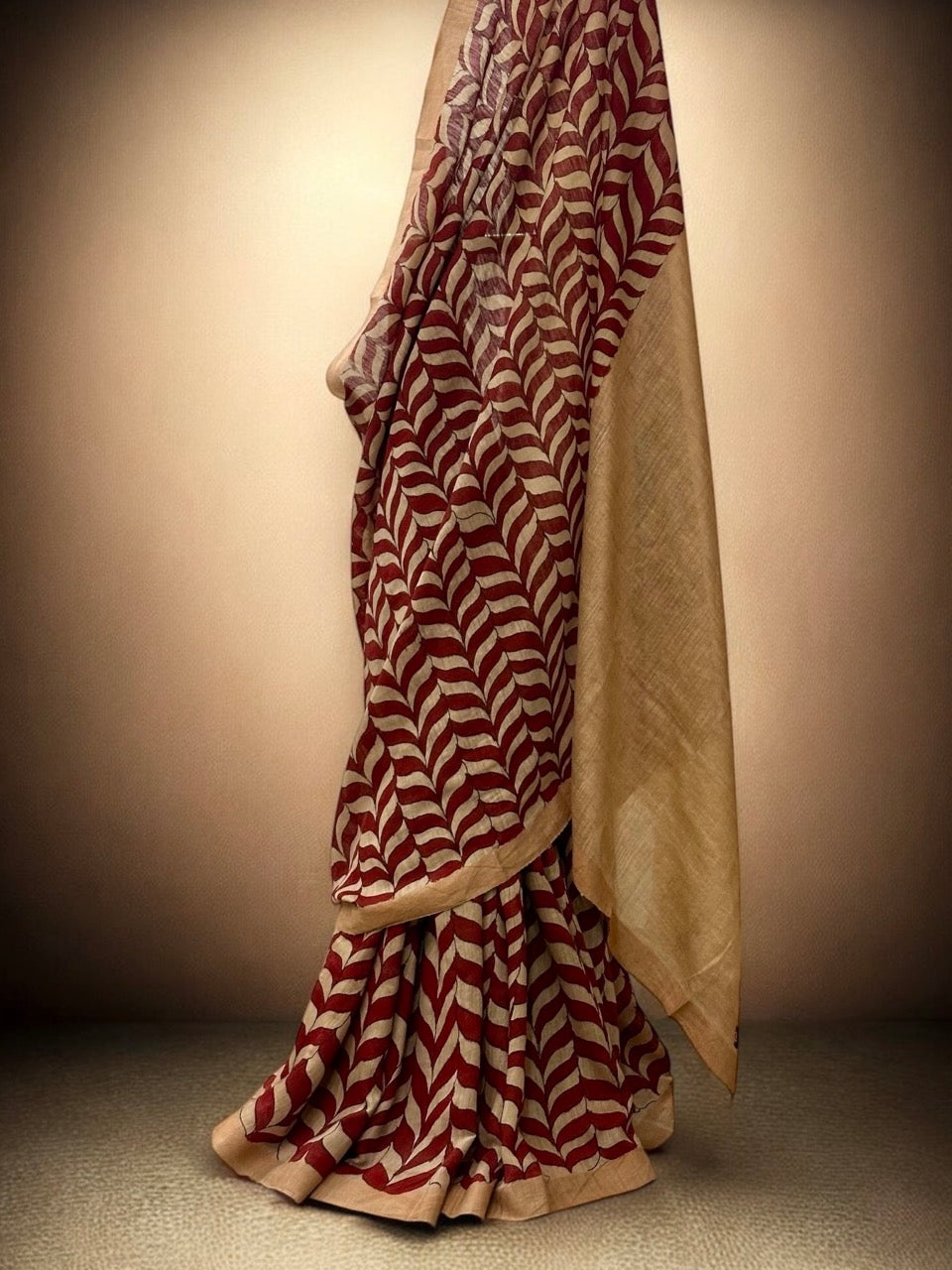 Stylish and Contemporary Handloom Matka Silk Kalamkari Saree