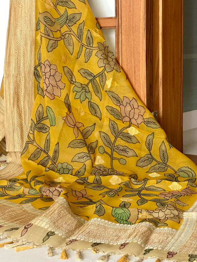 sunehri-kusum-kalamkari-banarasi-organza-dupatta
