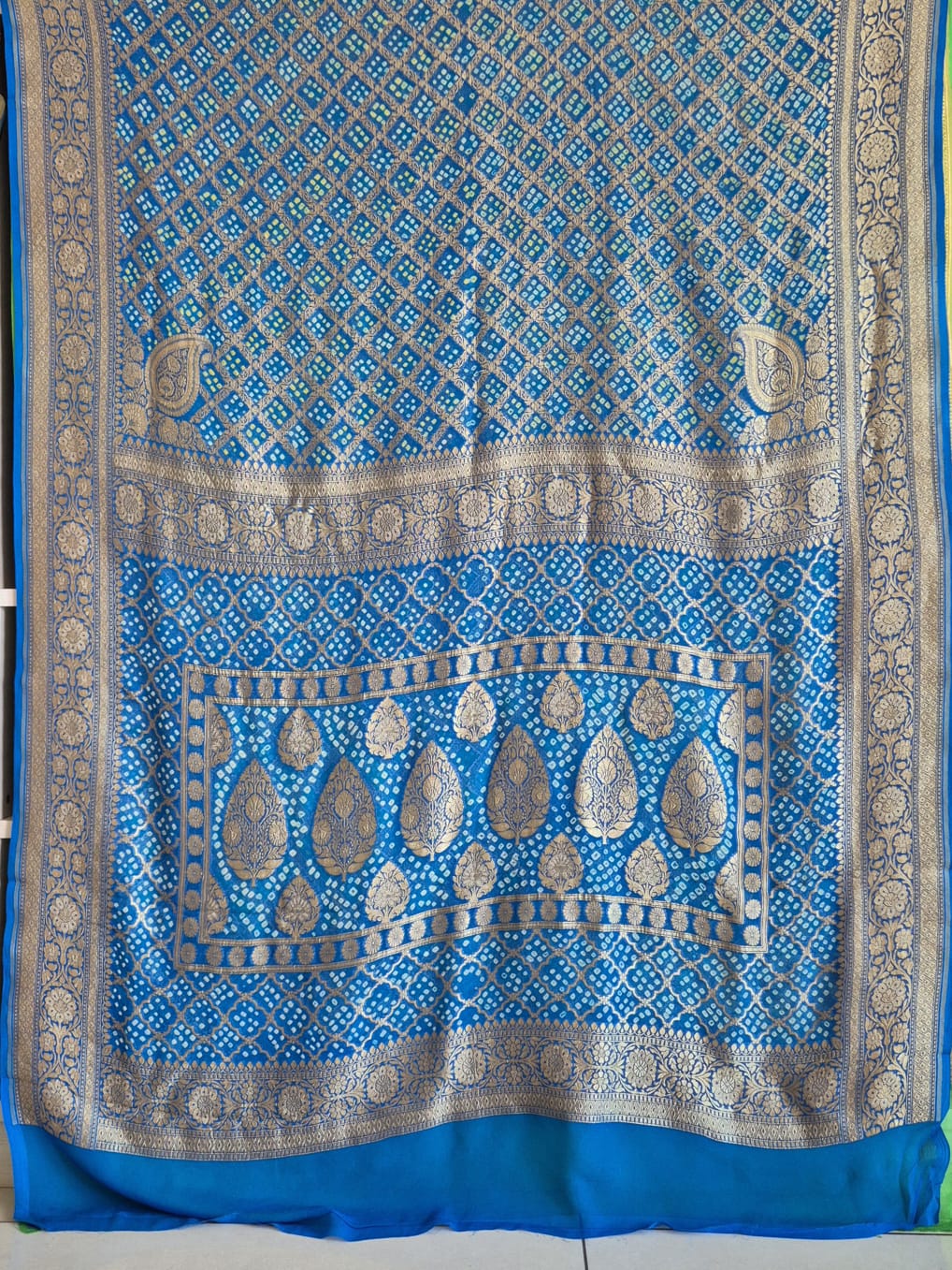 super-exclusive-pure-banarsi-georgette-bandhani-saree