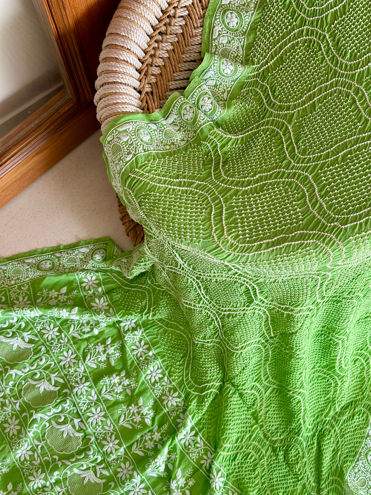 traditional-bandhani-dupatta-with-fine-chikankari-work