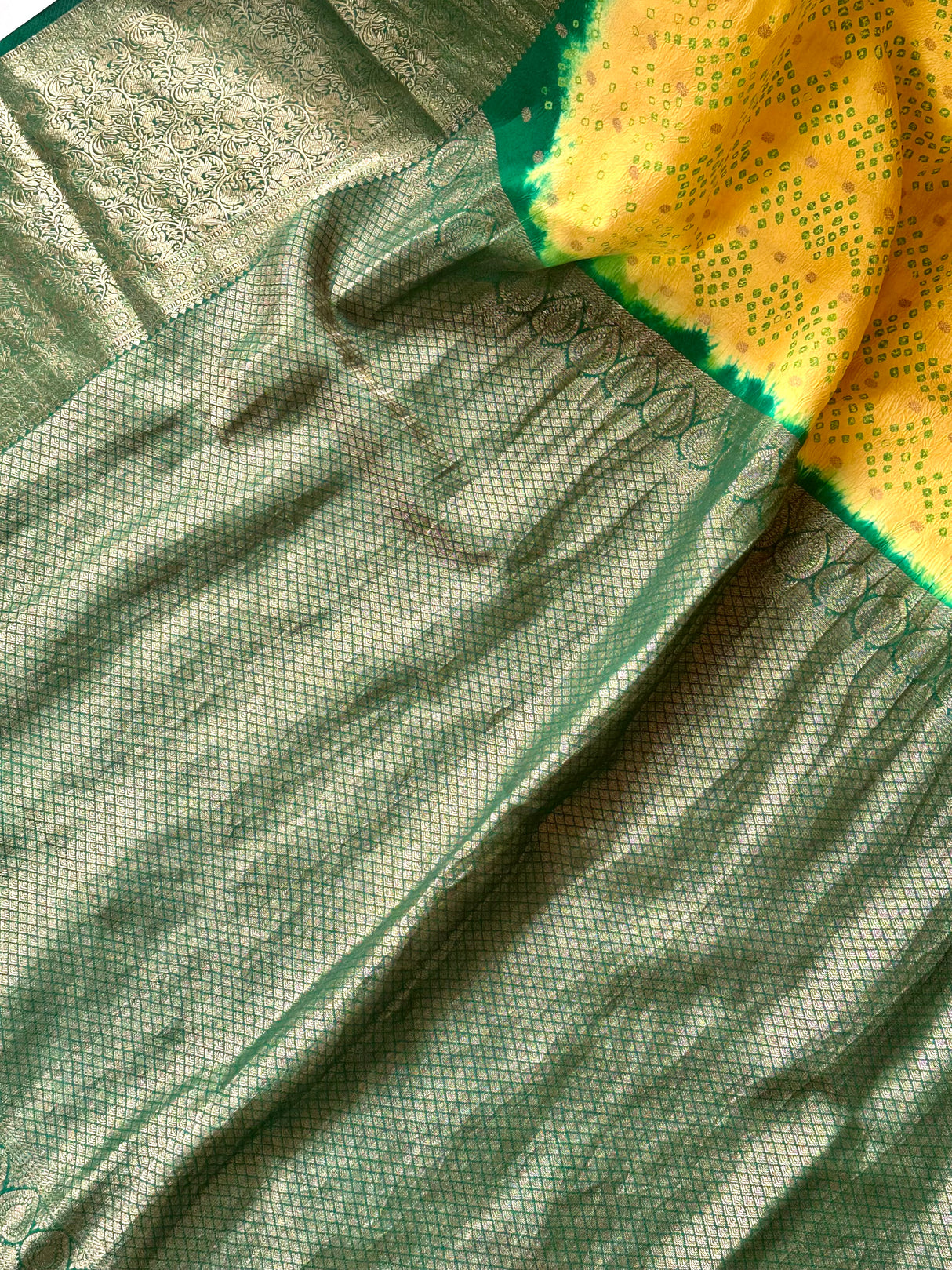 traditional-bandhej-georgette-saree-with-handloom-finish