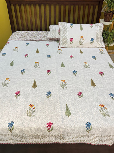 traditional-cloud-soft-handblock-printed-mulmul-quilt