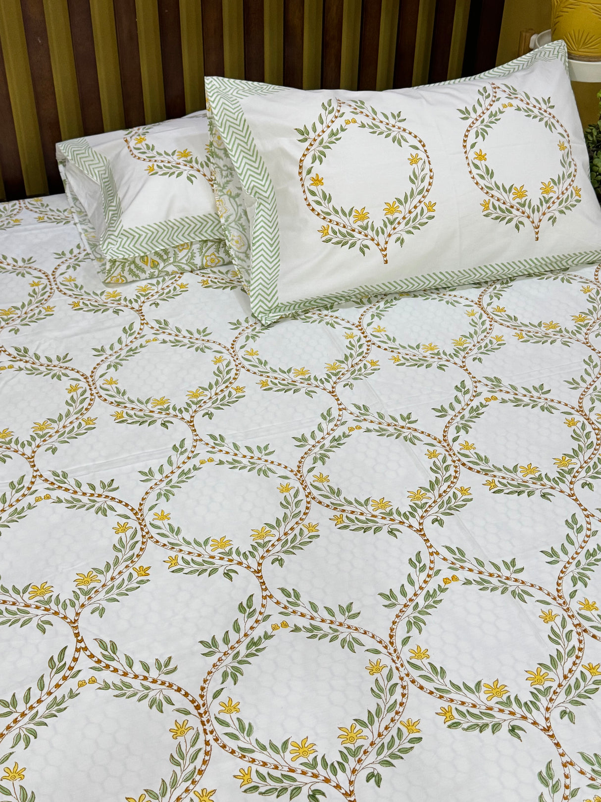 traditional-earthen-flora-handblock-print-bedsheet