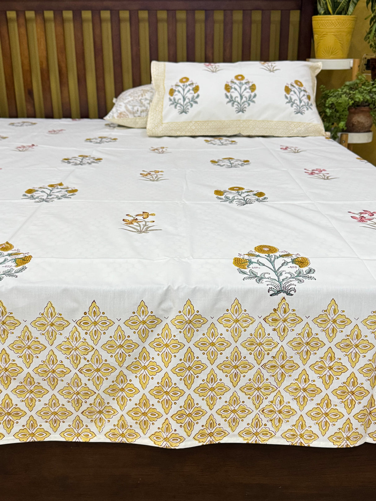 traditional-lustrous-bloom-handblock-print-bedsheet