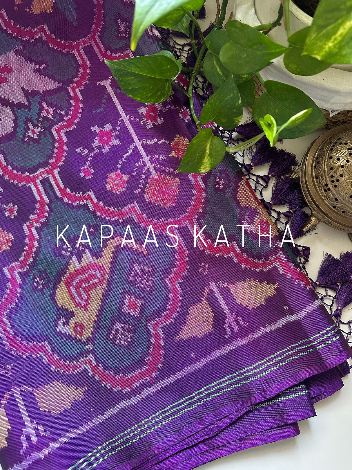 traditional-majestic-elegance-pure-single-ikat-mulberry-silk-saree