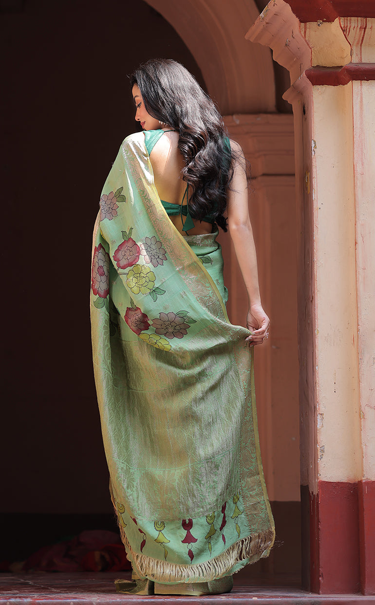 turquoise-floral-silk-kalamkari-saree-side-profile