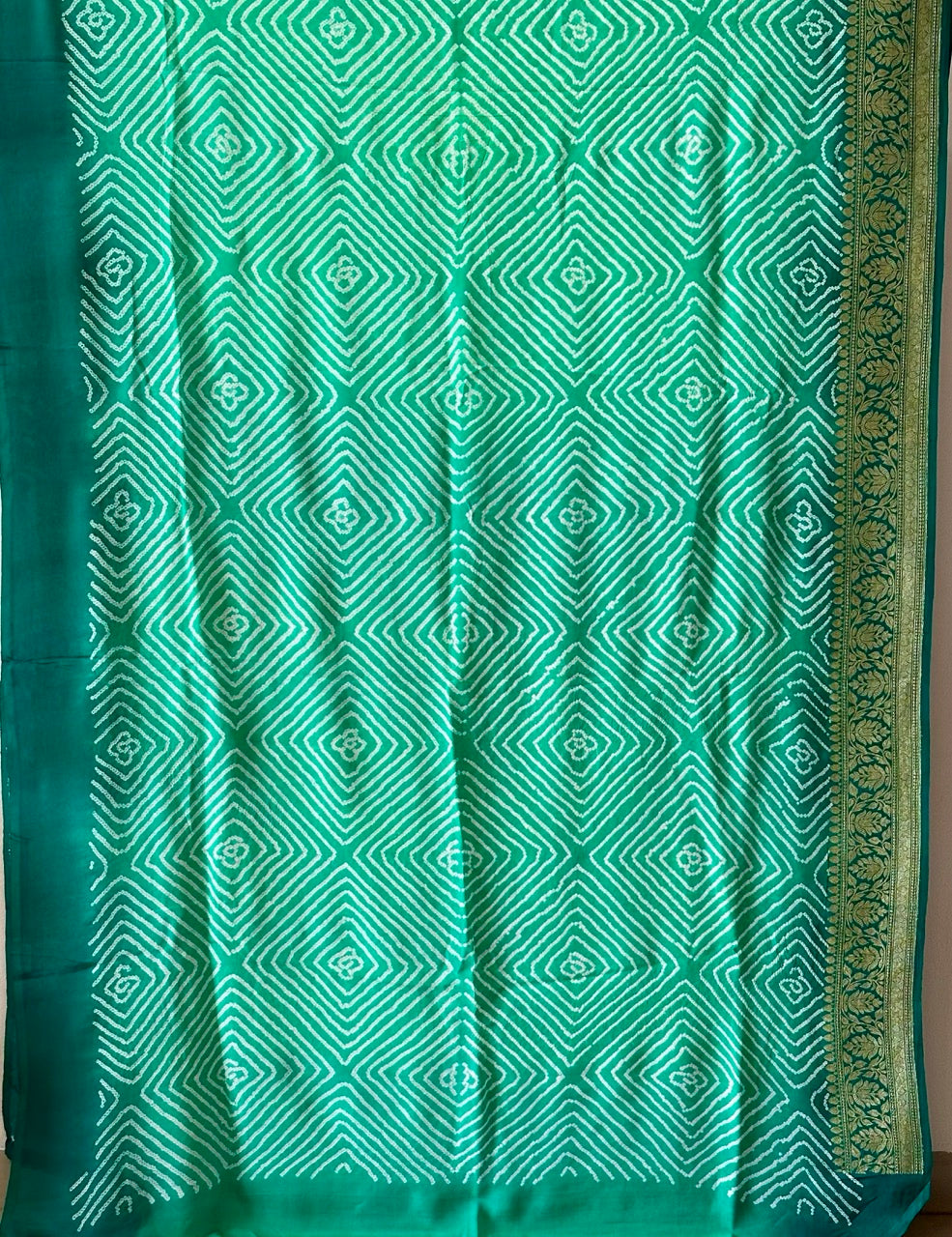 Exclusive Handloom Pure Banarsi Georgette Bandhani Saree