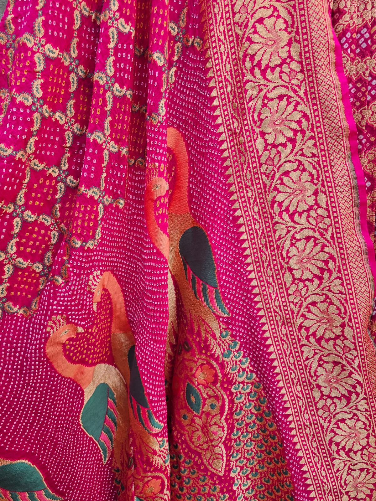 vibrant-rani-pink-pure-banarsi-georgette-bandhani-lehenga