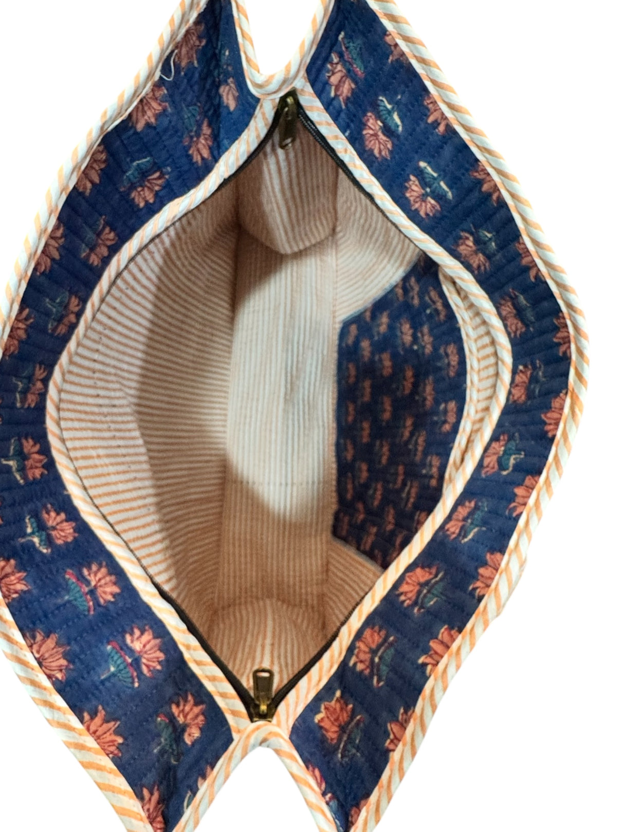 women-elegant-blue-floral-block-print-handcrafted-tote-bag-close-up