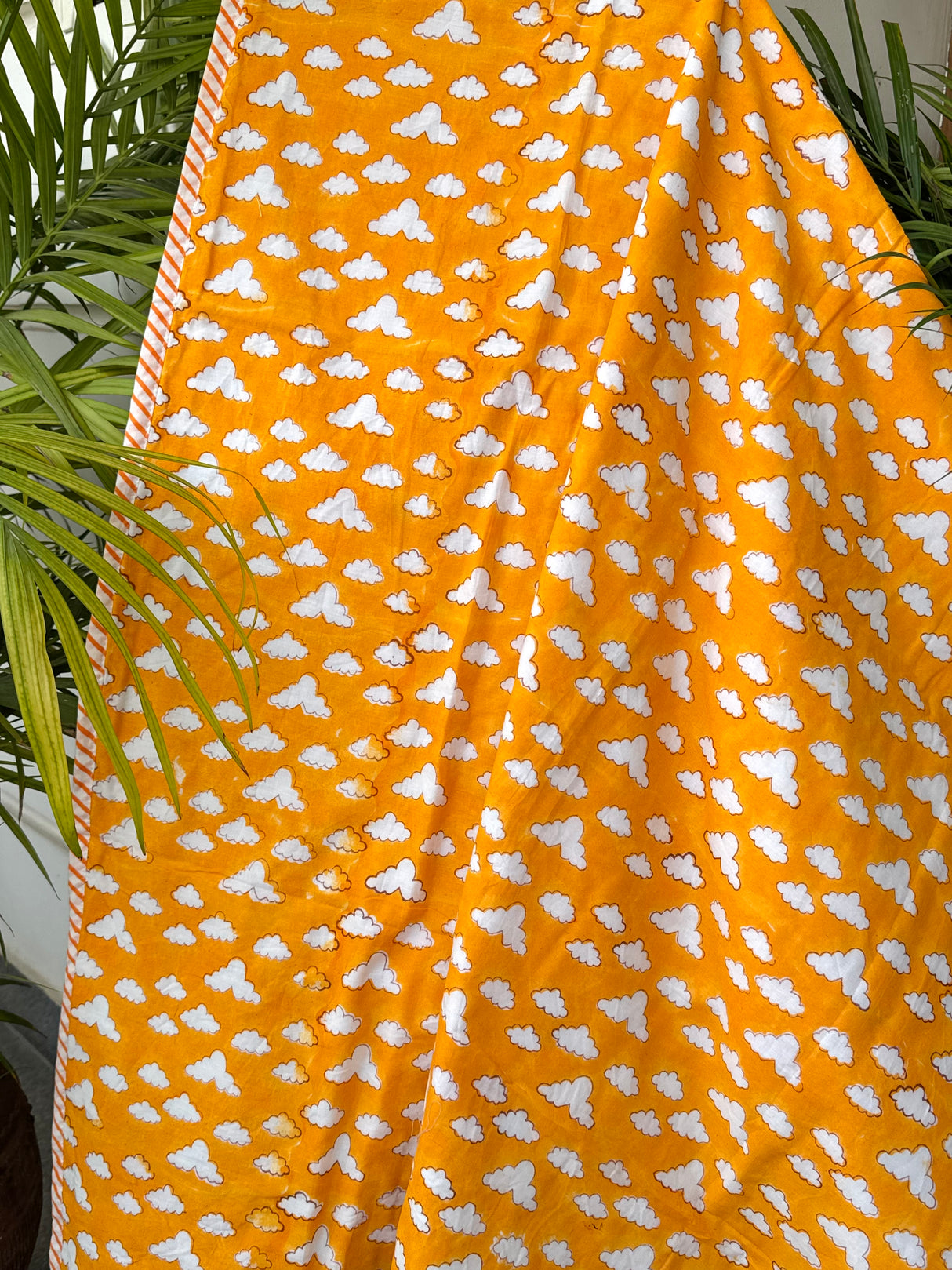 yellow-cloud-balloon-print-layered-dohar