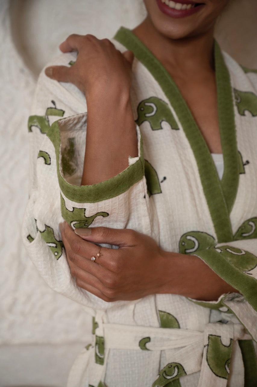 🐘  Elephant Cotton Waffle Handblock Printed Bath Robe