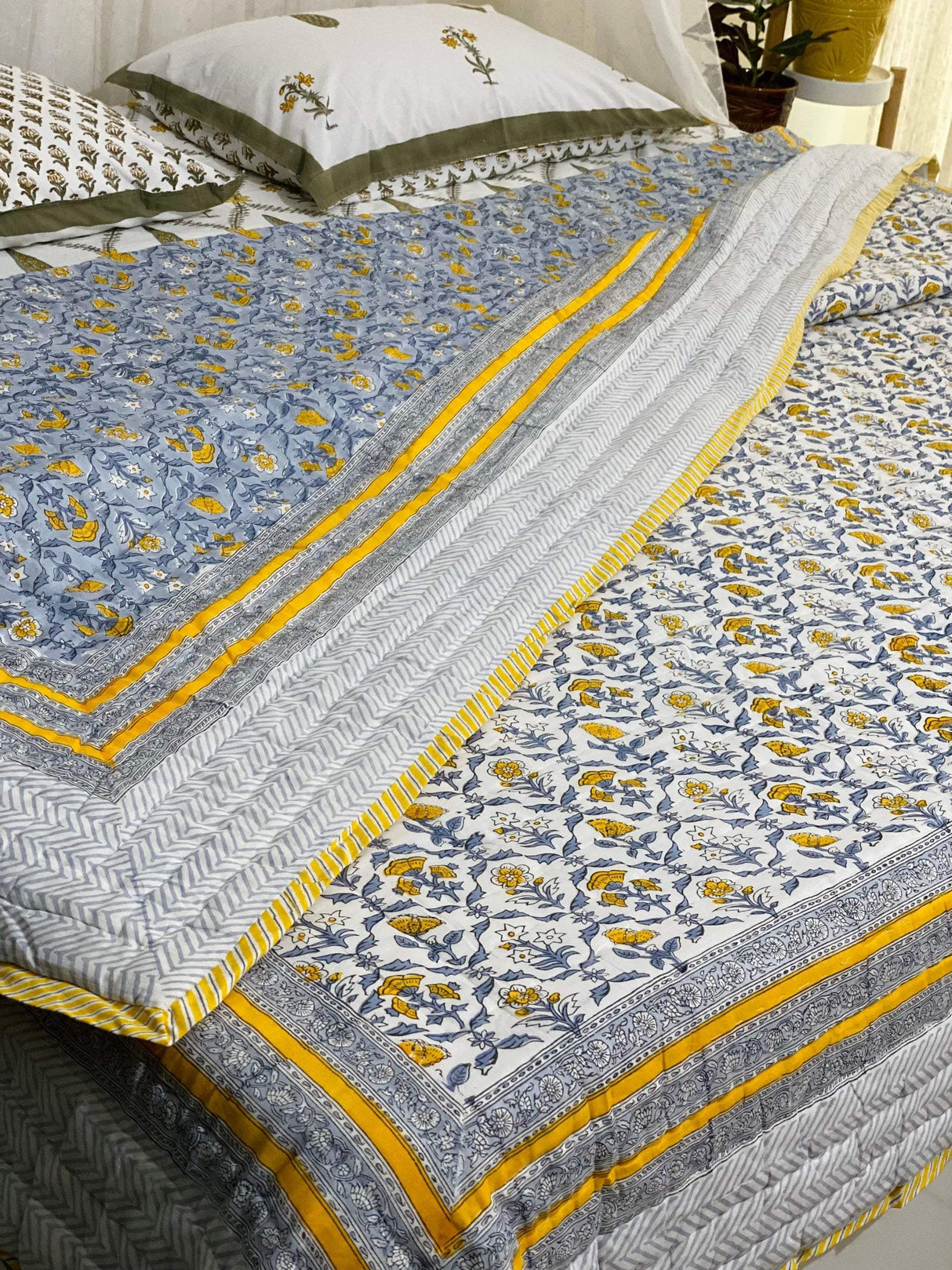 blue-yellow-king-cotton-quilt-front-view