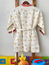 giraffe-theme-kids-bathrobe-back-long-view