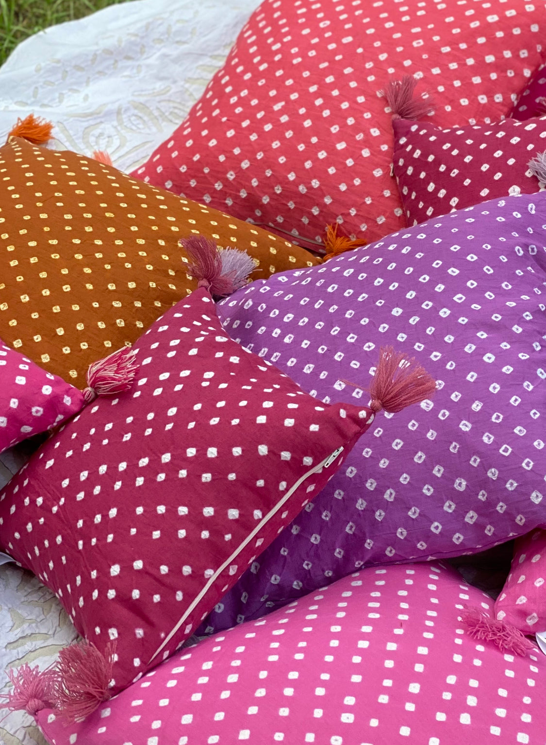 Pink (Shade 3) Bandhani Cotton 2 Cushion Cover Set- 12*12 inches