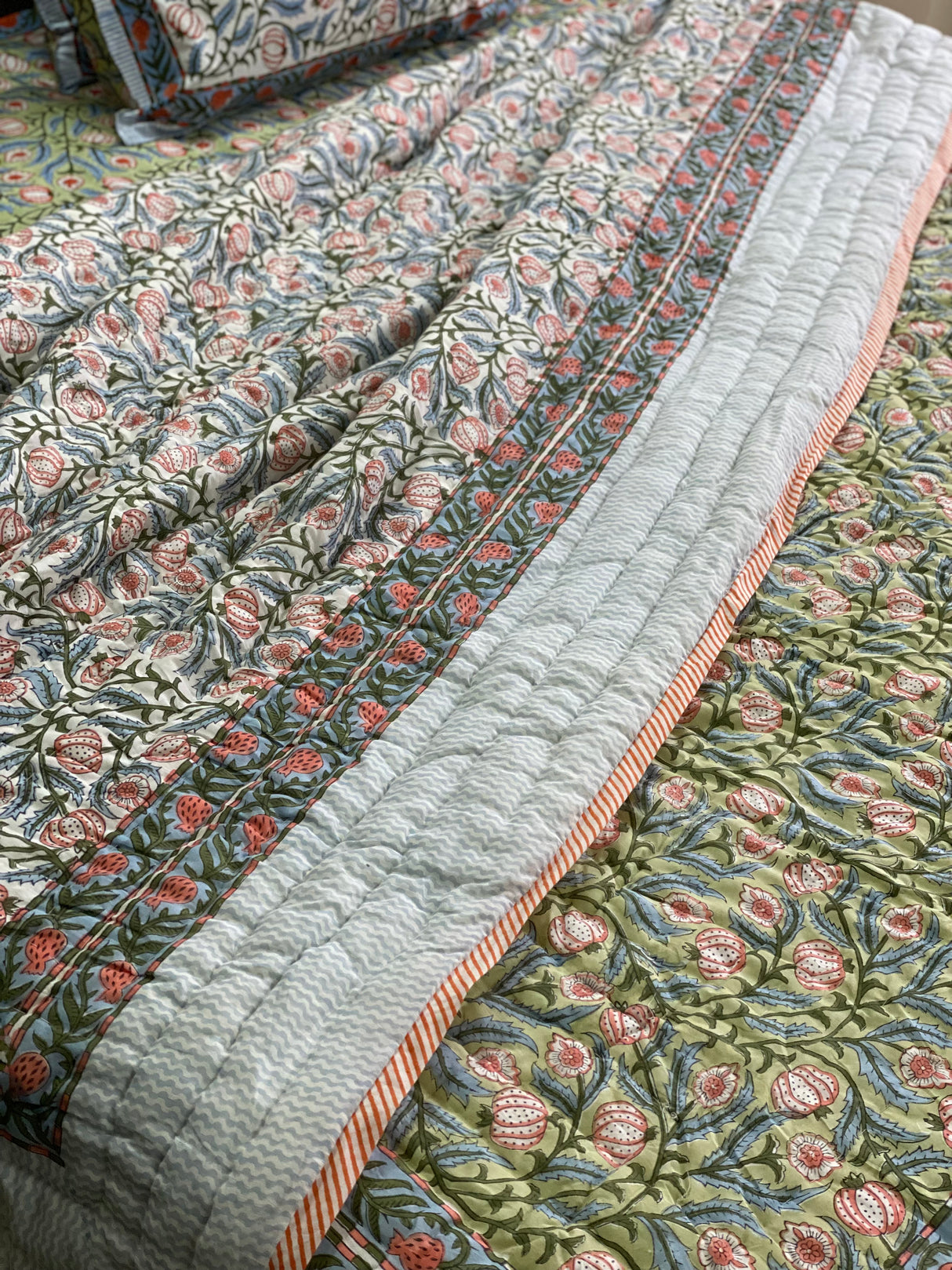 Blockprint Bedsheet & Quilt Set