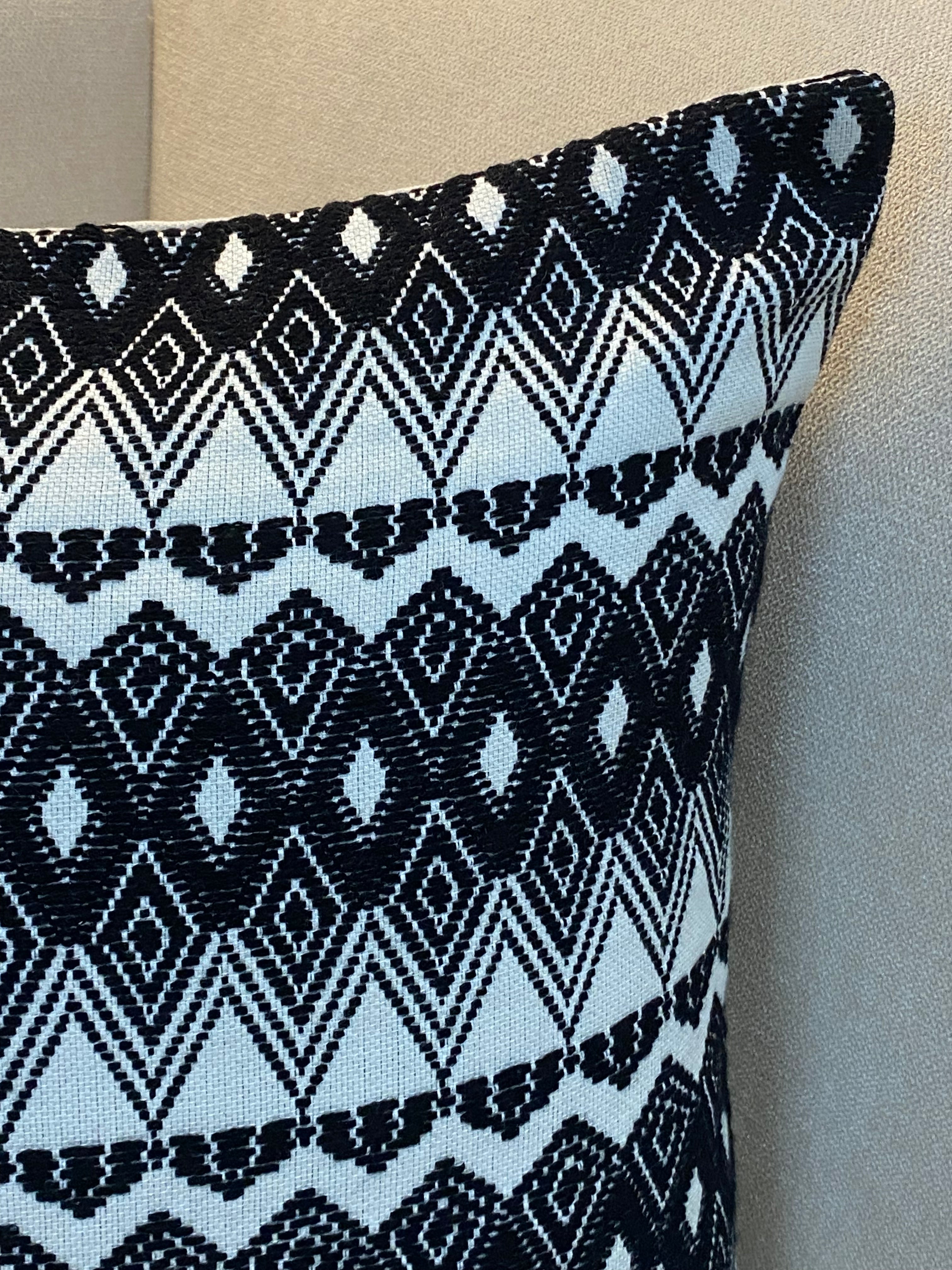 Jacquard Hand Woven Cushion Cover- 16*16 inches