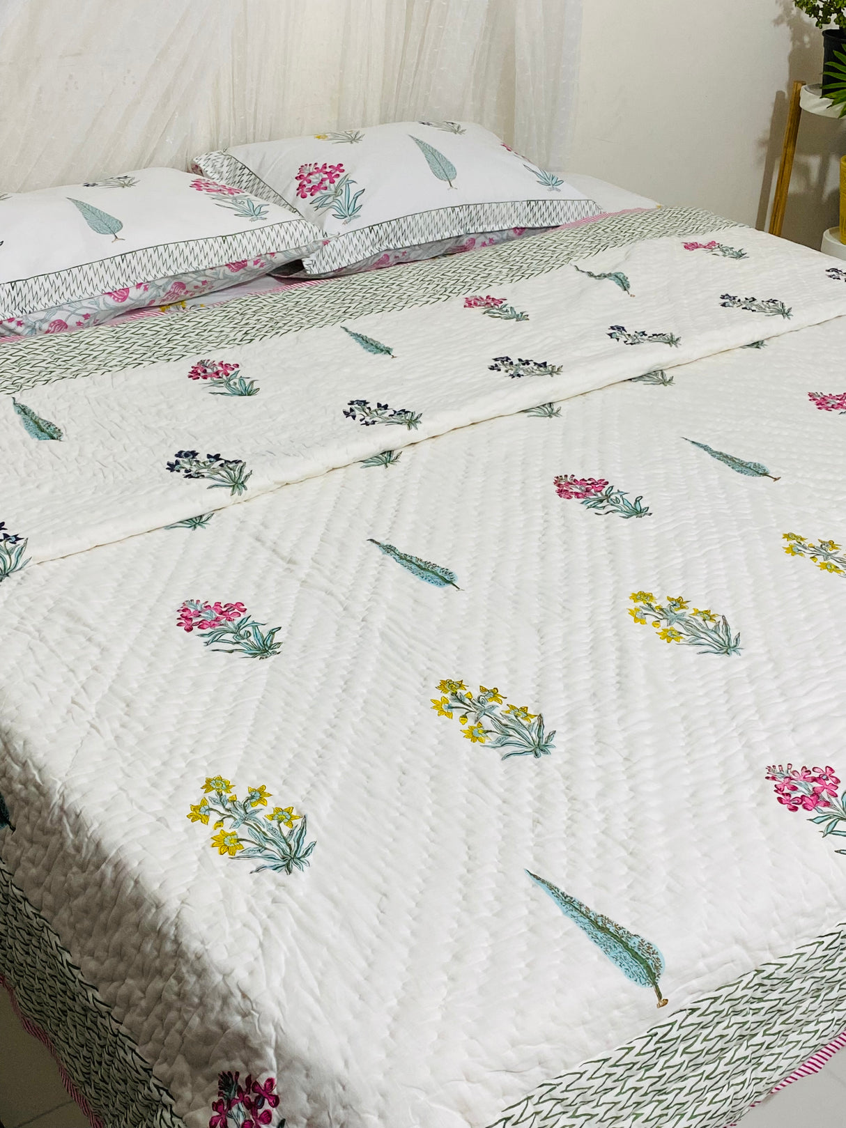 Blockprint Bedsheet & Quilt Set