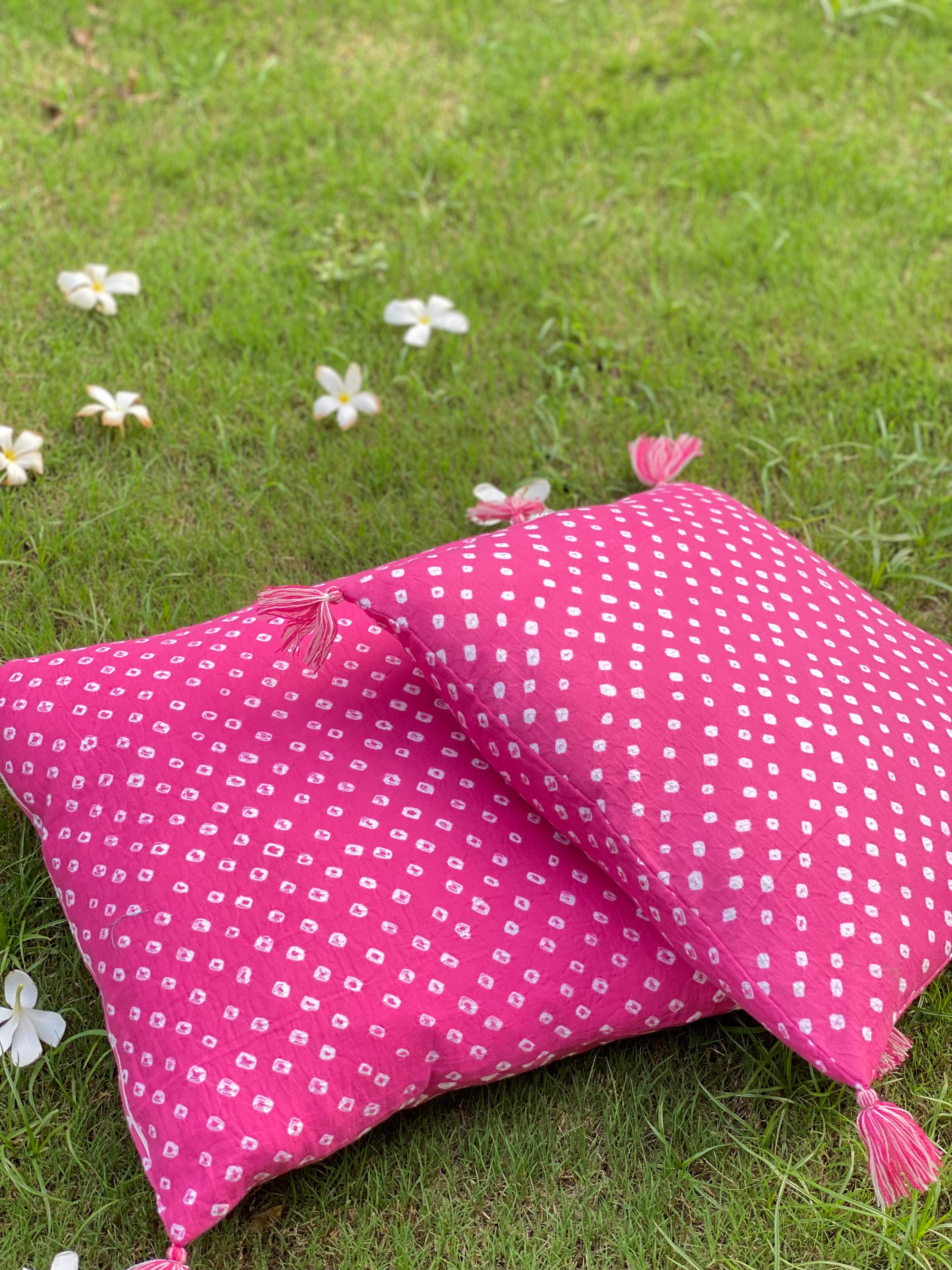 Pink (Shade 2) Bandhani Cotton 2 Cushion Cover Set- 18*18 inches
