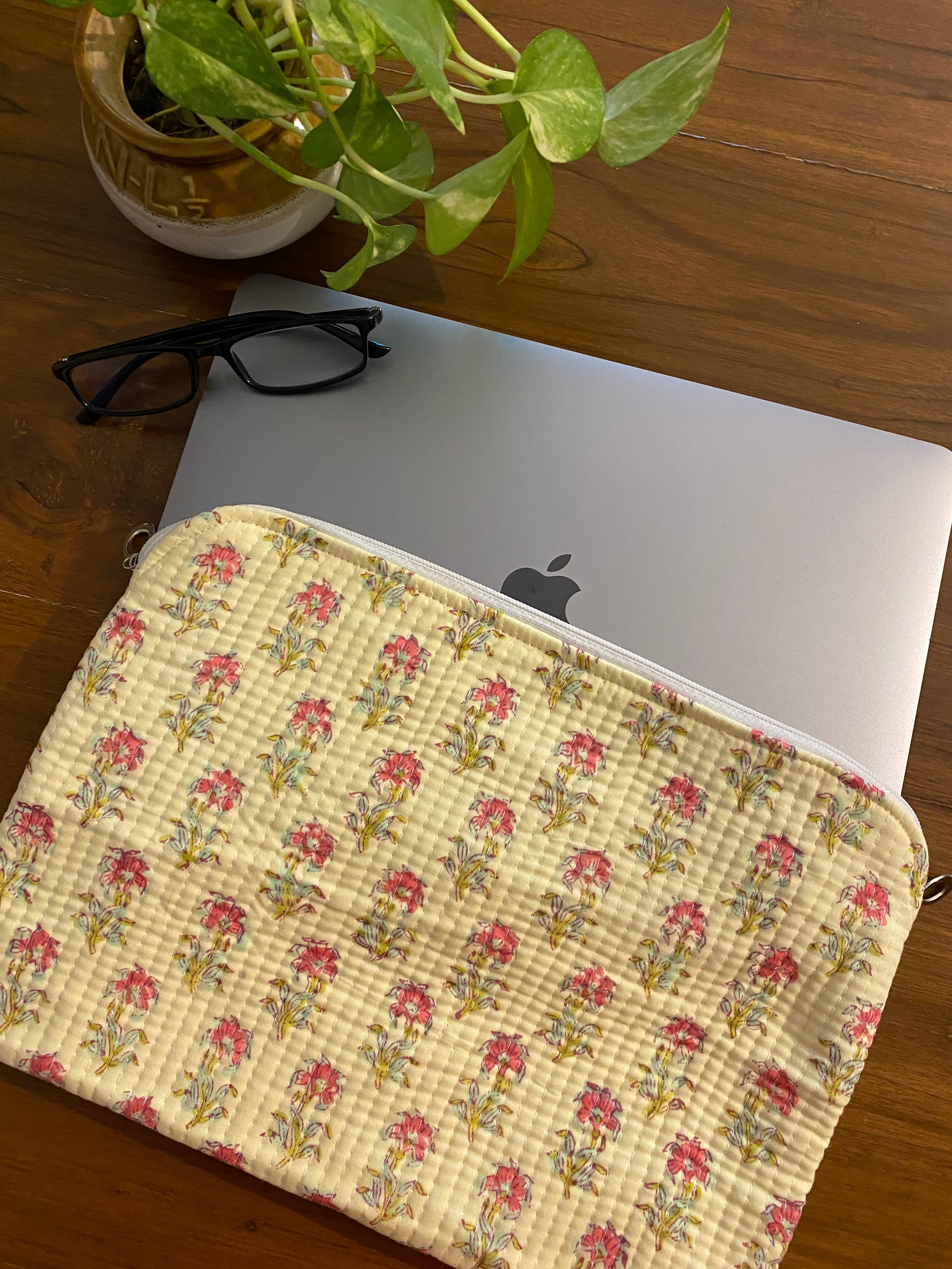 Laptop Sleeve/ Cover (15/16 inches)