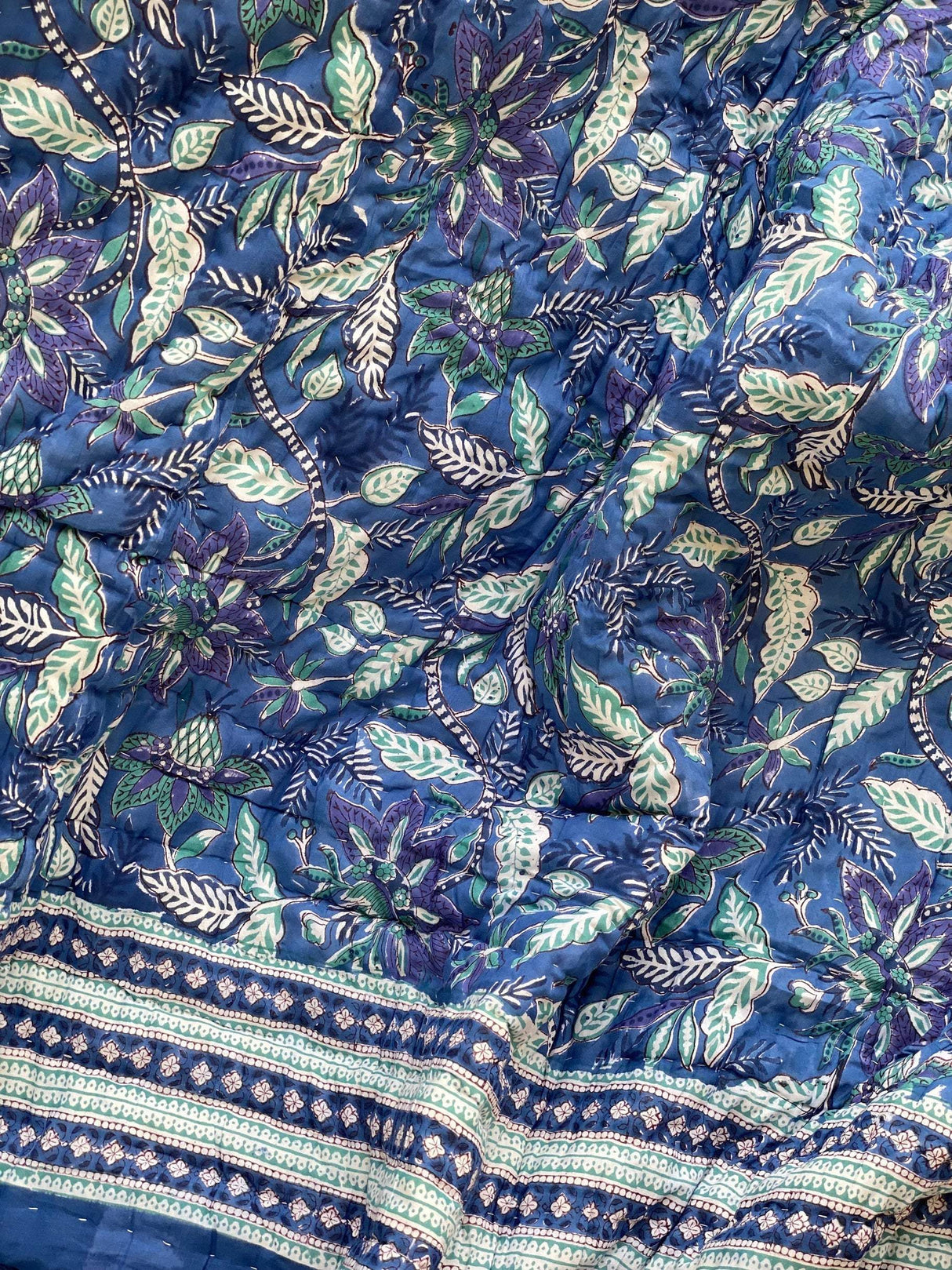 navy-blue-color-king-cotton-quilt-pattern-view