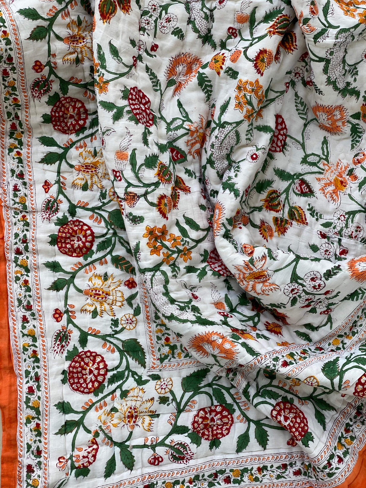 orange-color-king-cotton-quilt-side-view